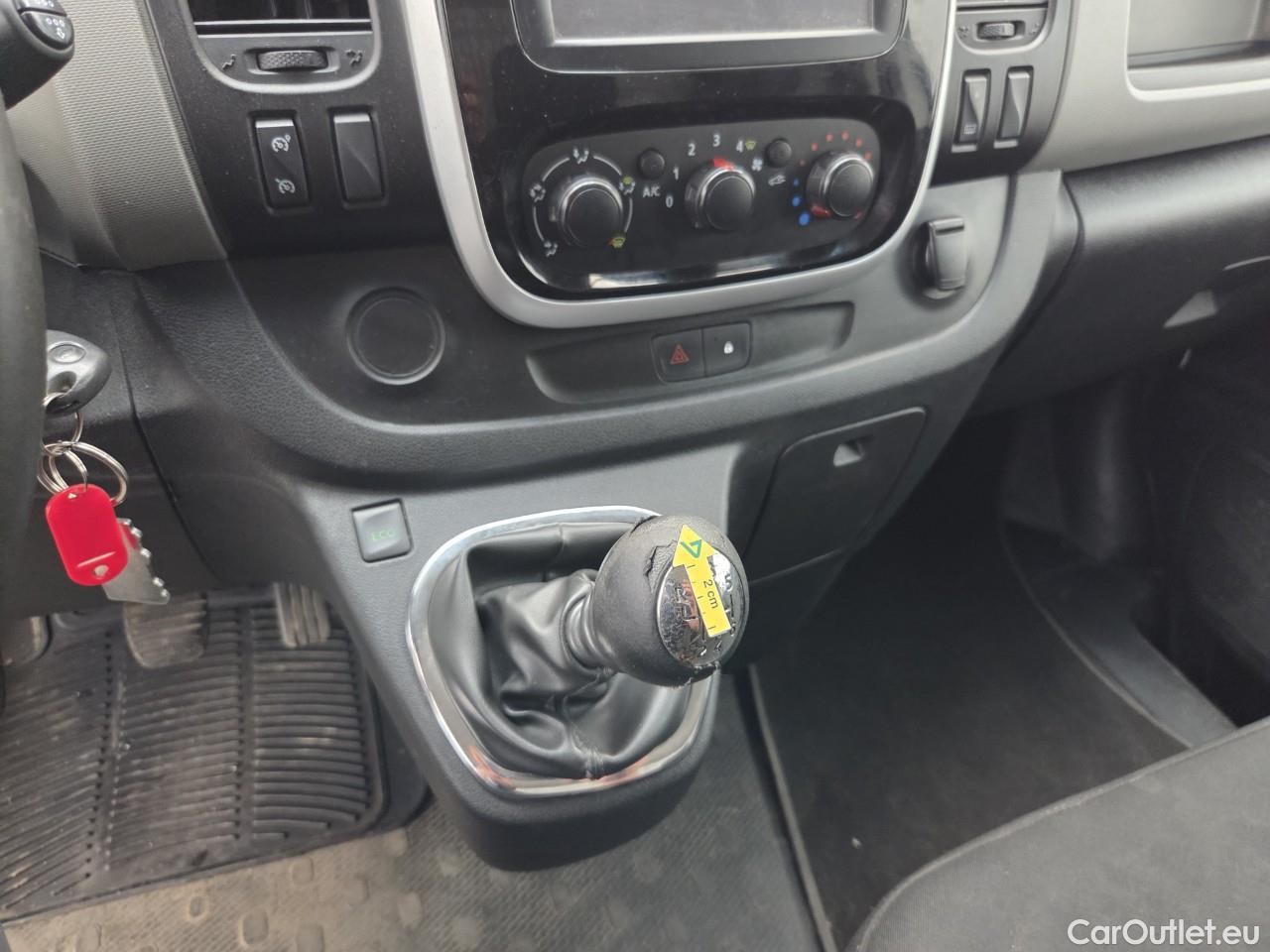  Renault  Trafic 1.6 dCi 95CP L2 Authentique #58