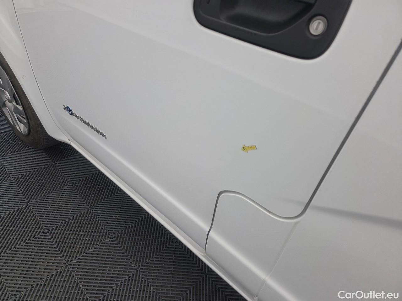  Nissan  NV400 Baterie 40kW / Motor 108CP Visia #2