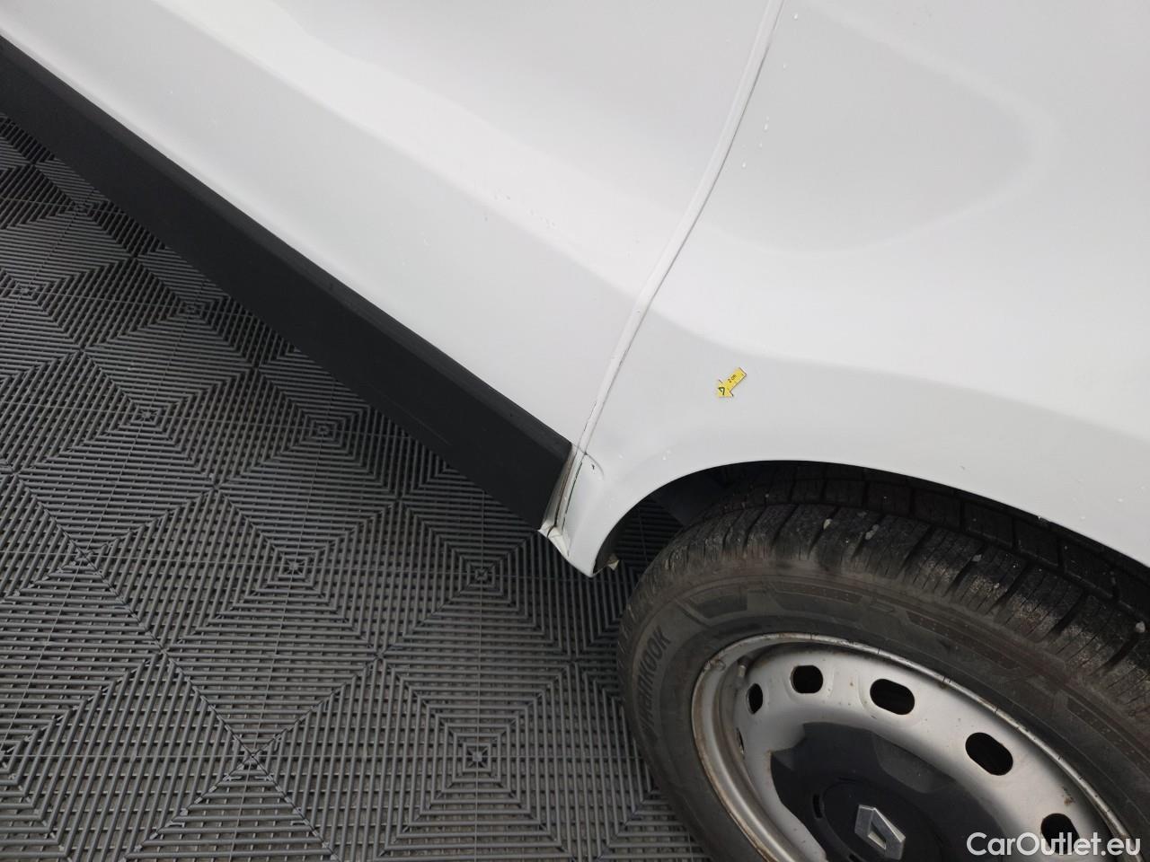  Renault  Trafic 1.6 dCi 95CP L2 Authentique #47