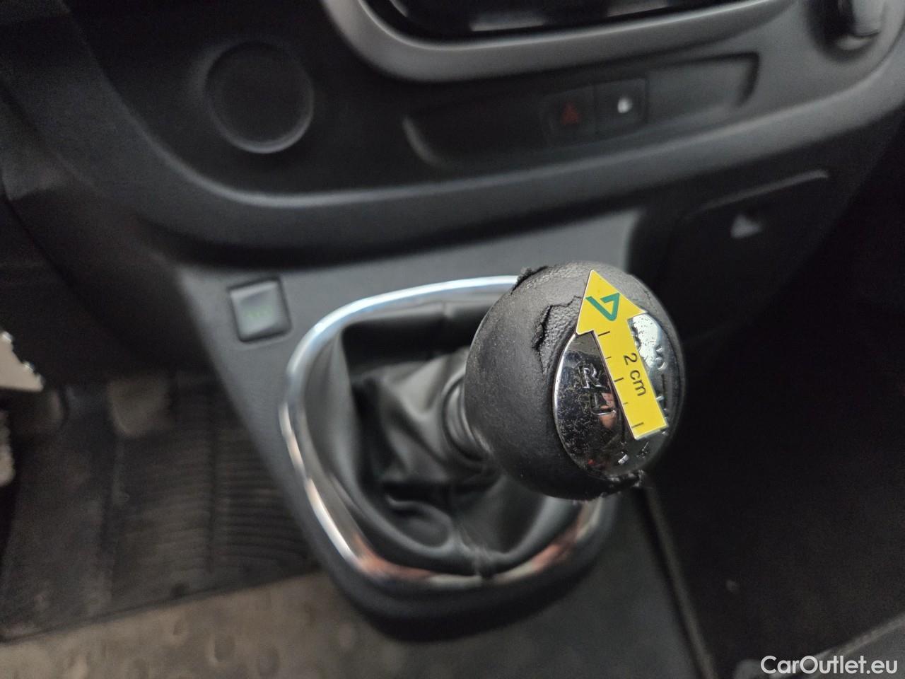  Renault  Trafic 1.6 dCi 95CP L2 Authentique #57