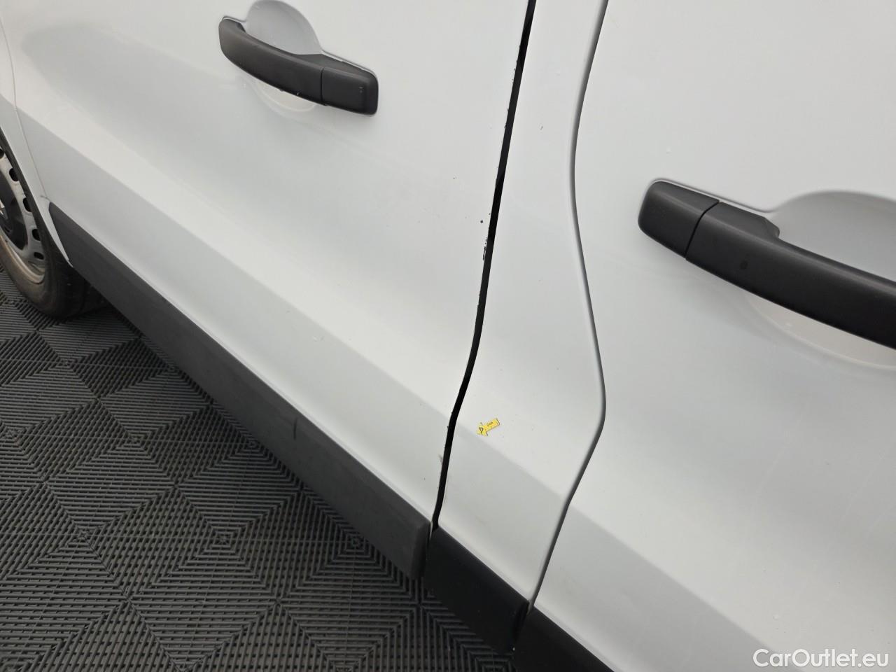  Renault  Trafic 1.6 dCi 95CP L2 Authentique #27
