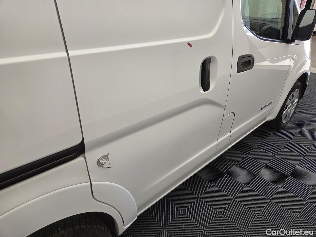  Nissan  NV400 Baterie 40kW / Motor 108CP Visia #10