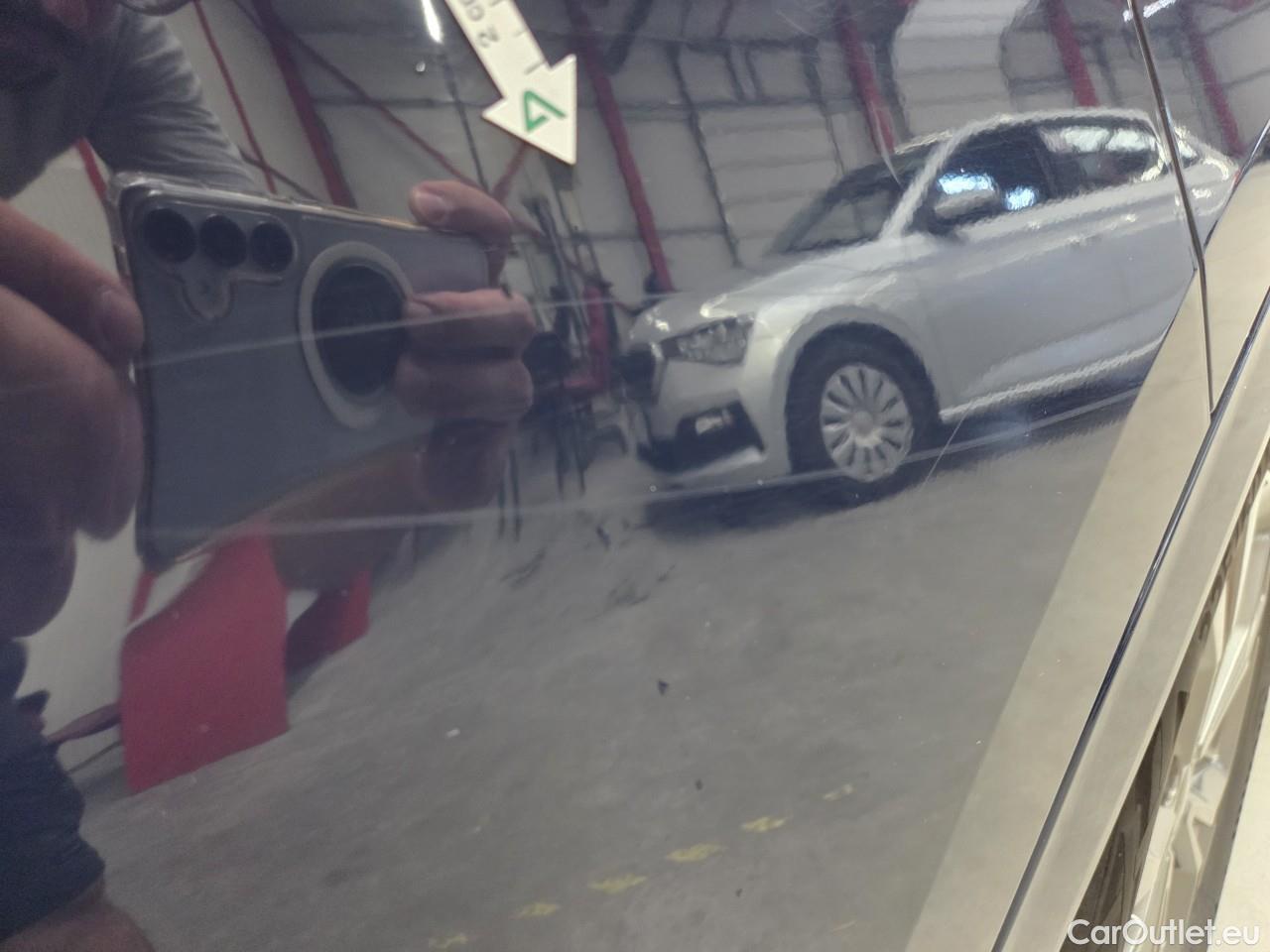  Ford  Kuga 2.5 Duratec PHEV 225CP ST-Line X A8 #36