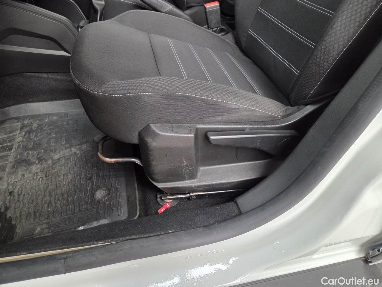  Dacia  Duster 1.5 Blue dCi 115CP Comfort 4WD #15