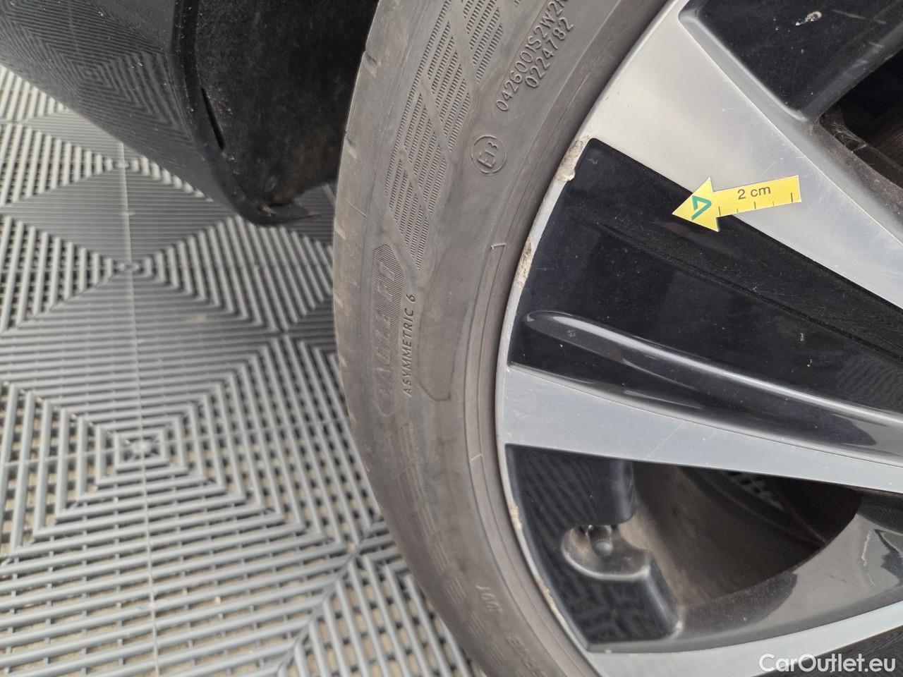  Mercedes  E-Klasse E 300 d 4MATIC #26