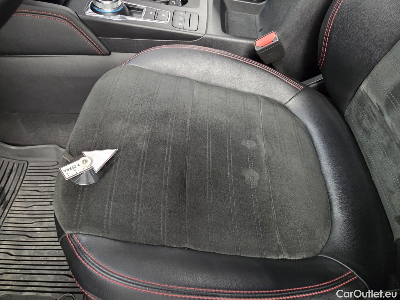  Ford  Kuga 2.5 Duratec PHEV 225CP ST-Line X A8 #47