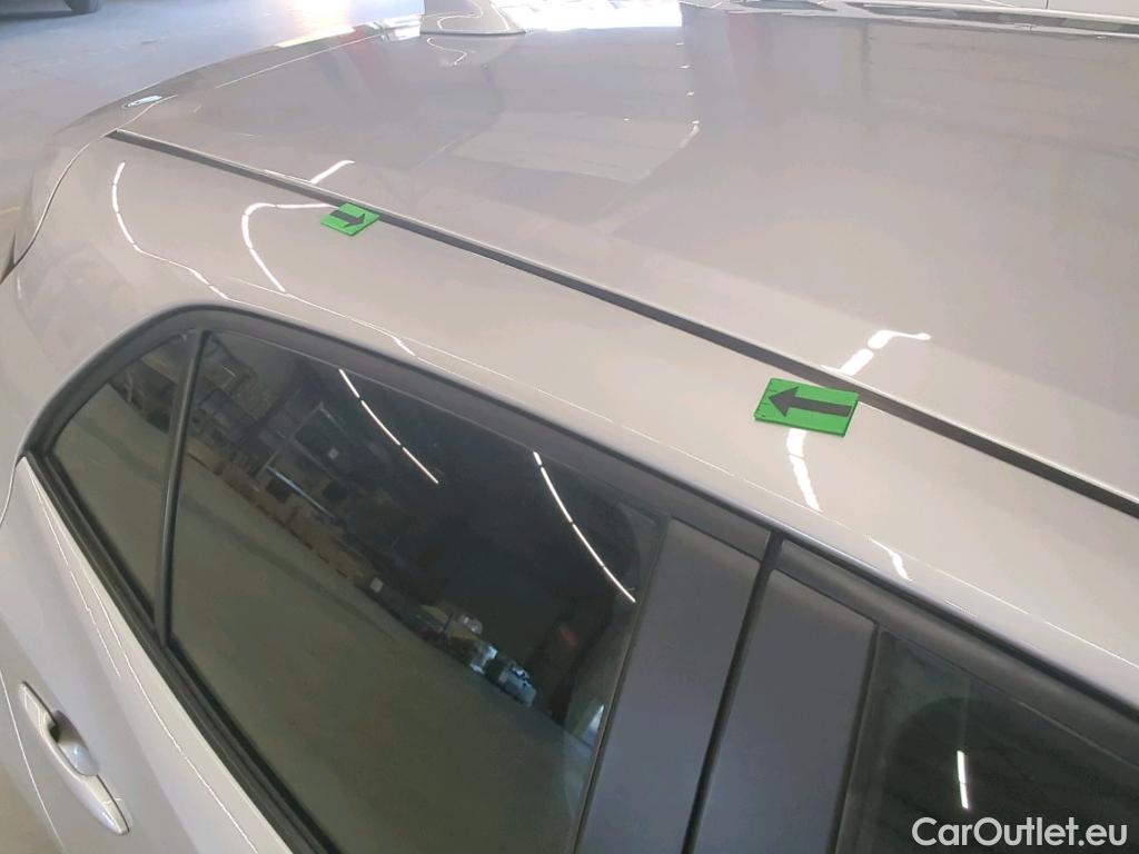  Toyota  Corolla 1.8 Hybrid Dynamic HSD E-CVT #23