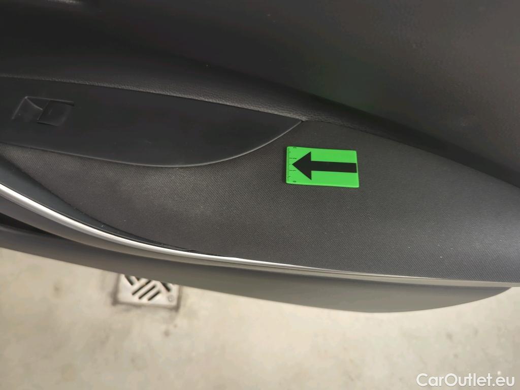  Toyota  Corolla 1.8 Hybrid Dynamic HSD E-CVT #26