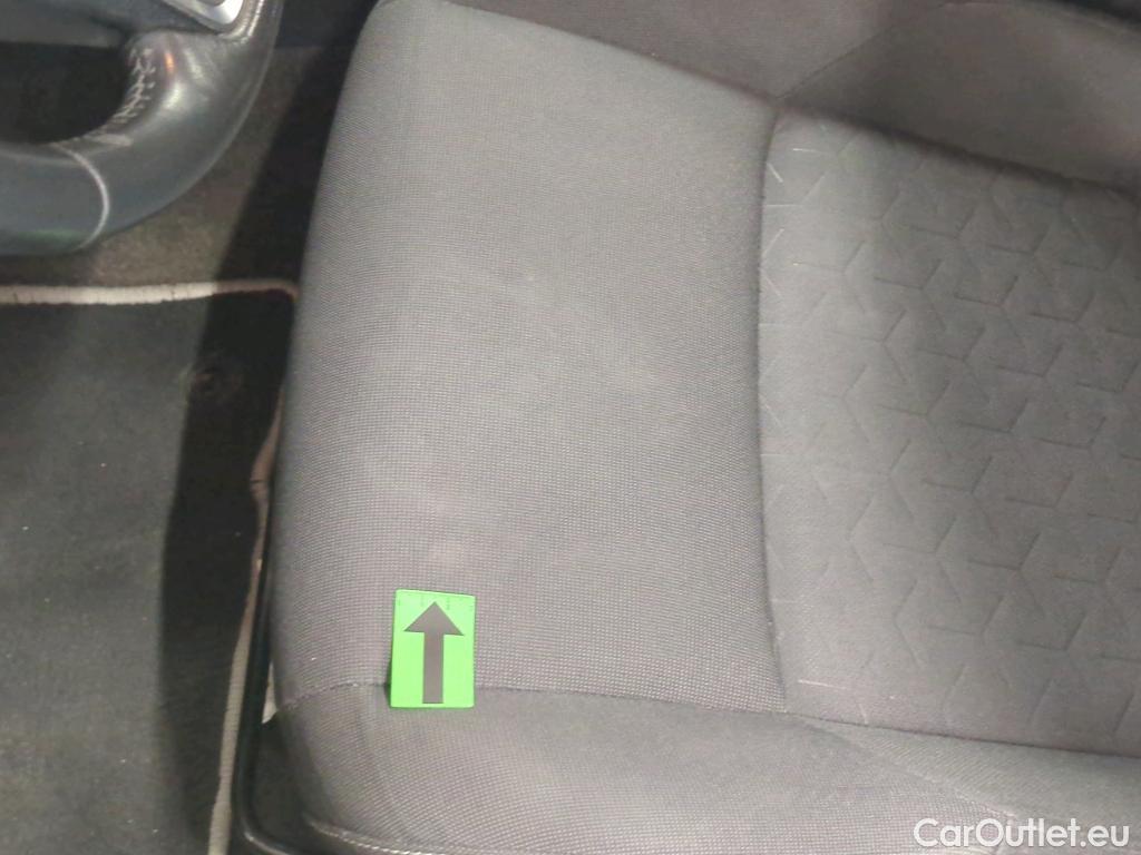  Toyota  Corolla 1.8 Hybrid Dynamic HSD E-CVT #42