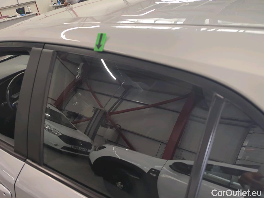  Toyota  Corolla 1.8 Hybrid Dynamic HSD E-CVT #27