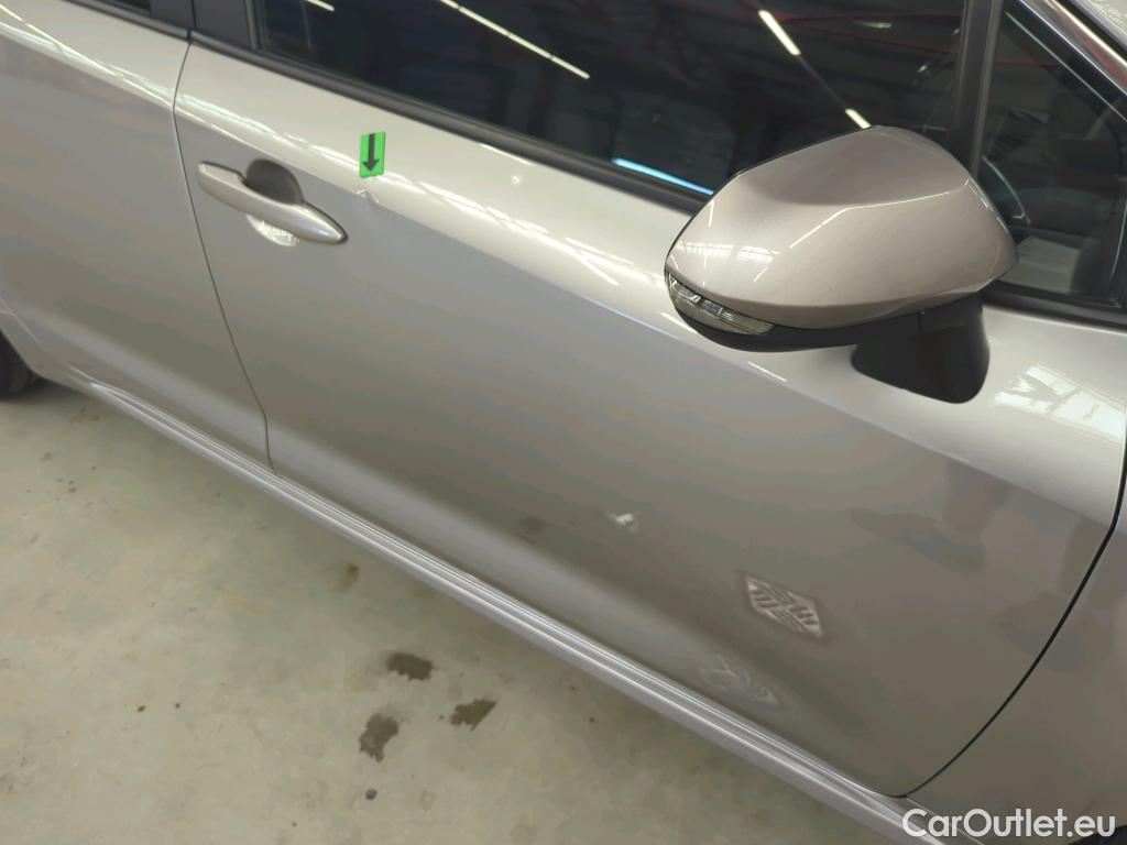  Toyota  Corolla 1.8 Hybrid Dynamic HSD E-CVT #9