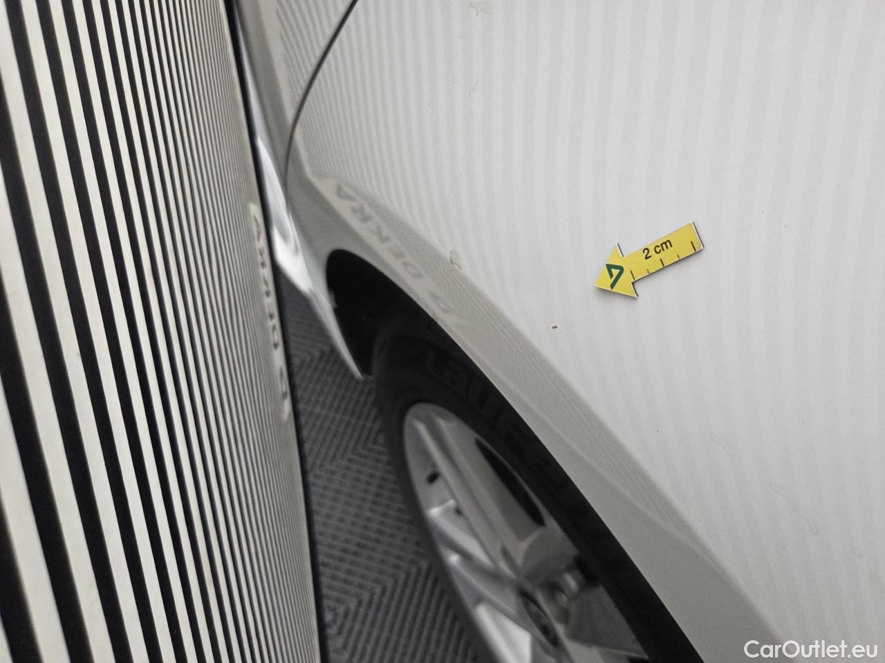  Toyota  Corolla 1.8 Hybrid Dynamic HSD TS E-CVT #16