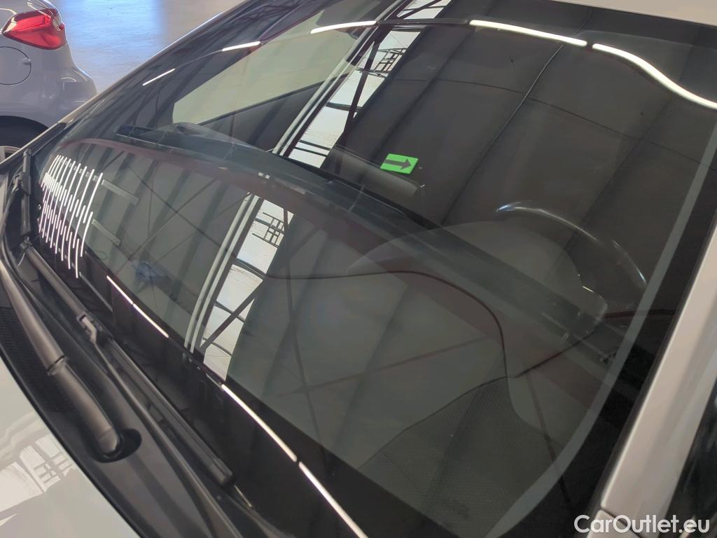  Toyota  Corolla 1.8 Hybrid Dynamic HSD E-CVT #1
