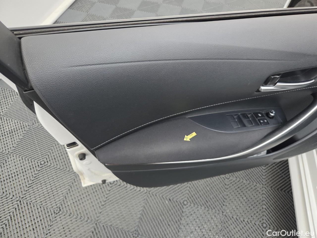  Toyota  Corolla 1.8 Hybrid Dynamic HSD TS E-CVT #17