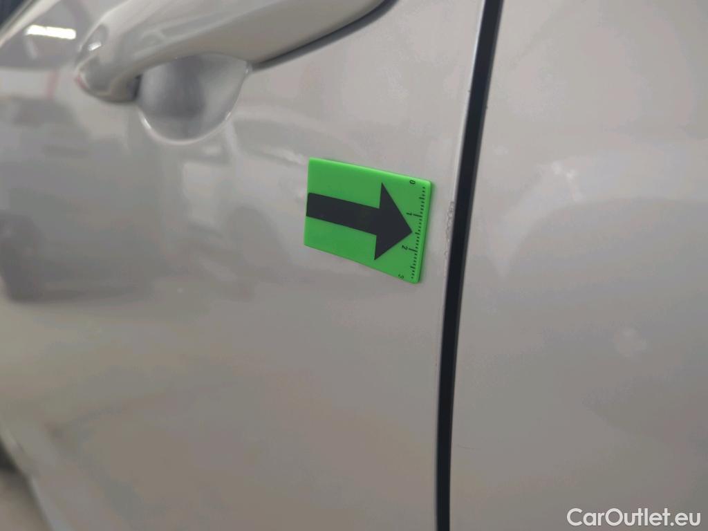  Toyota  Corolla 1.8 Hybrid Dynamic HSD E-CVT #46