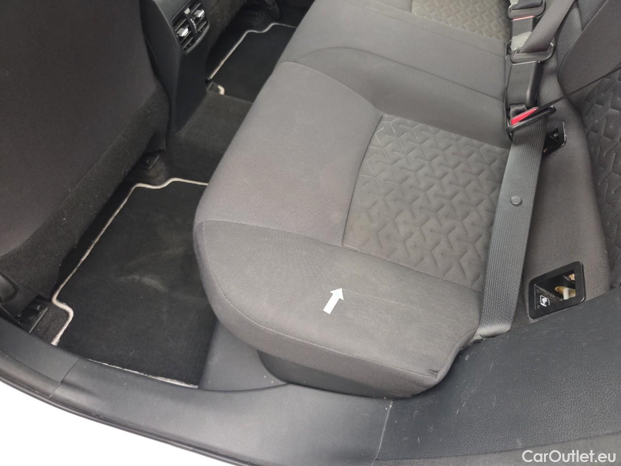  Toyota  Corolla 1.8 Hybrid Dynamic HSD TS E-CVT #36