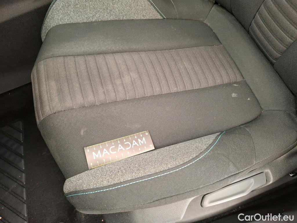  Peugeot  3008  II Active Pack 1.2 PureTech 130CV BVA8 E6d #23