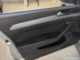  Volkswagen  Passat Volkswagen  2.0 TDI EVO 150 KM DSG Business 4d #35
