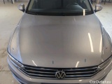  Volkswagen  Passat Volkswagen  Variant 1.5 TSI EVO 150 KM DSG Business 5d #40