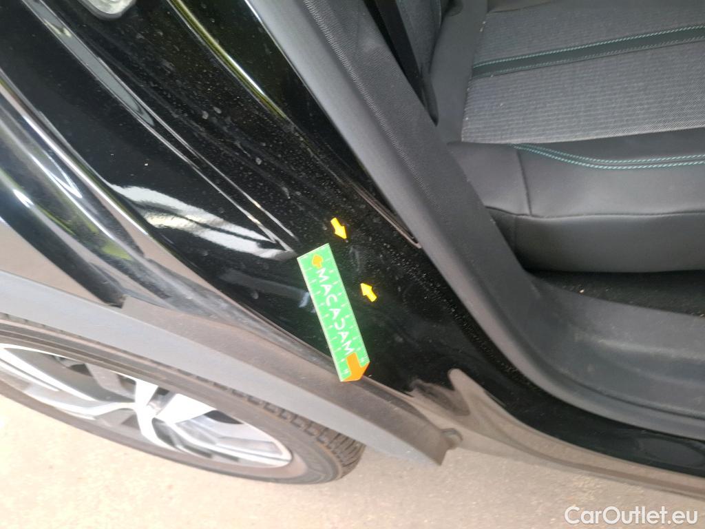  Peugeot  3008  II Allure 1.2 PureTech 130CV BVA8 E6d #14