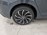  Volkswagen  Golf  VOLKSWAGEN / 2019 / 5P / BERLINA 1.0 ETSI 81KW EVO LIFE DSG #18