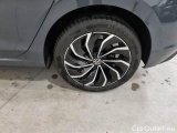  Volkswagen  Golf  VOLKSWAGEN / 2019 / 5P / BERLINA 1.0 ETSI 81KW EVO LIFE DSG #19