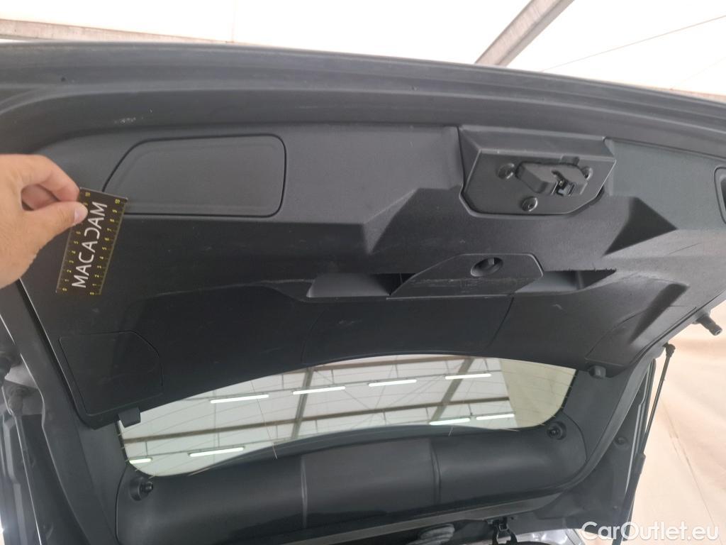  Peugeot  3008  Allure Pack 1.5 HDi 130CV BVM6 E6d #37