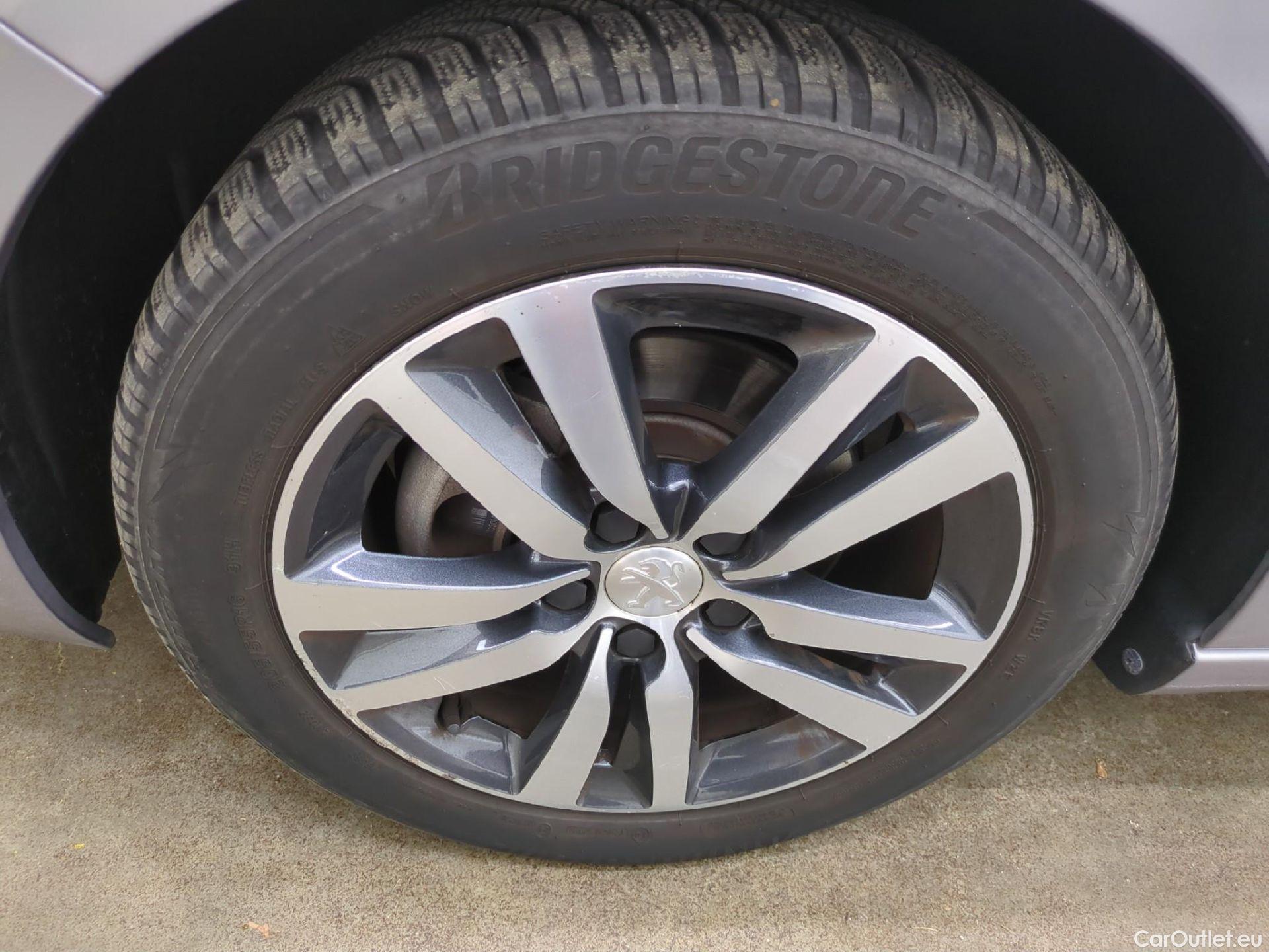  Peugeot  308  Allure Business 1.2 PureTech 130CV BVA8 E6d #10