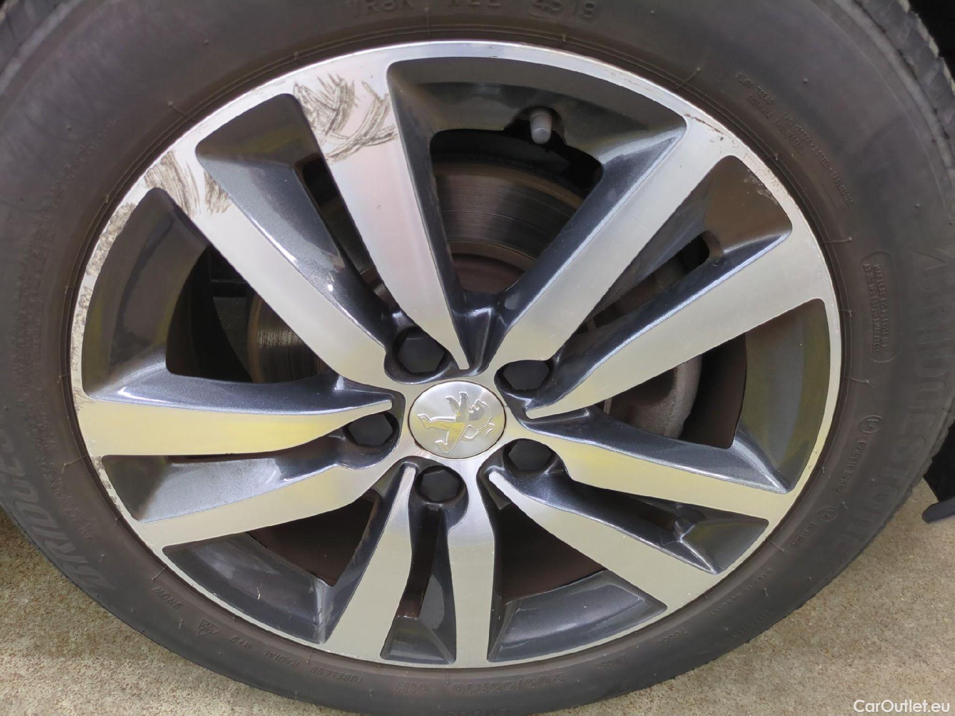  Peugeot  308  Allure Business 1.2 PureTech 130CV BVA8 E6d #7