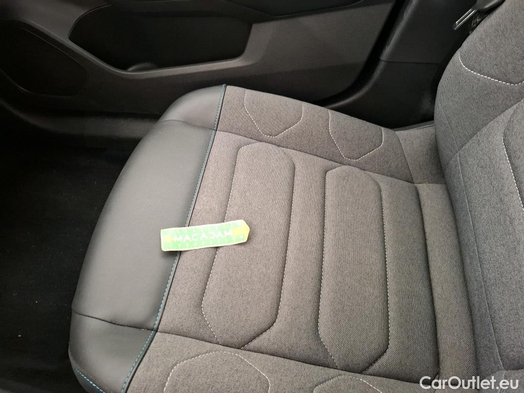  Citroen  C4  Berline Feel Pack 1.2 PureTech 130CV BVA8 6E #26