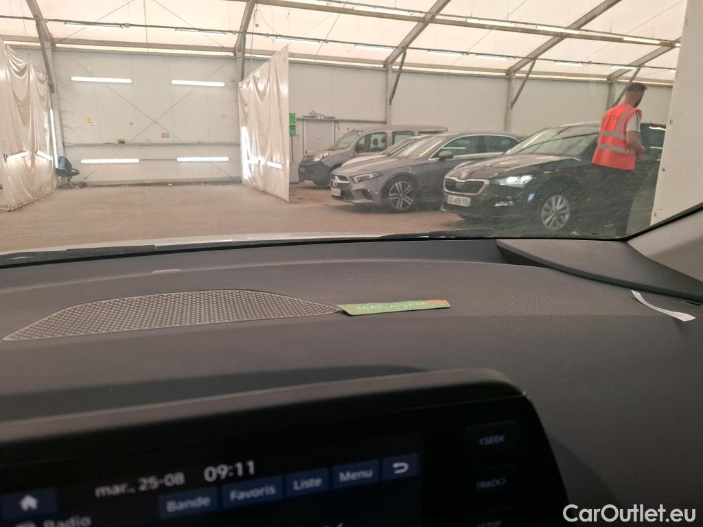  Hyundai  Bayon HYUNDAI  2021 5P SUV 1 0 T GDI 100 DCT 7 HYB 48V INTUITIVE #16