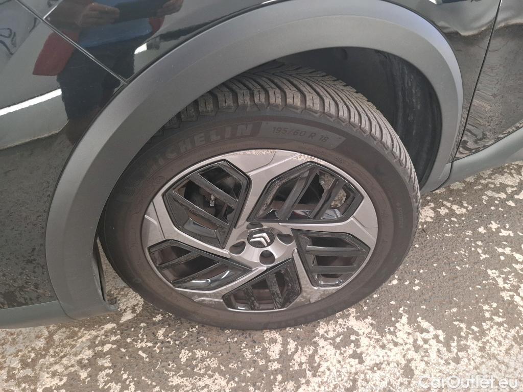 Citroen  C4 CITROEN  X / 2022 / 4P / Berline PureTech 130 S&S EAT8 Feel Pack #4