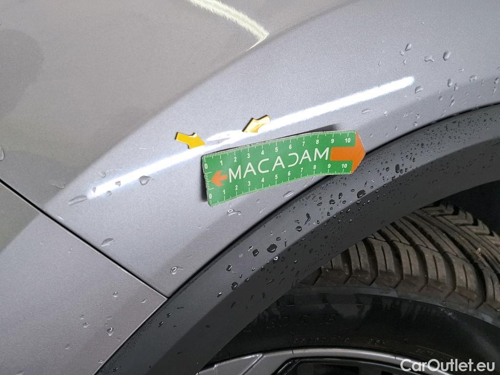  Citroen  C4  Berline Feel Pack 1.2 PureTech 130CV BVA8 6E #6