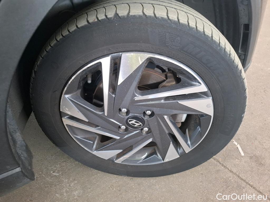  Hyundai  Bayon HYUNDAI  2021 5P SUV 10 T GDI 100 DCT 7 HYB 48V INTUITIVE #51