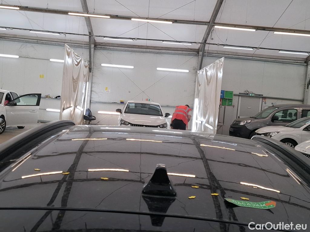  Hyundai  Bayon HYUNDAI  2021 5P SUV 10 T GDI 100 DCT 7 HYB 48V INTUITIVE #4