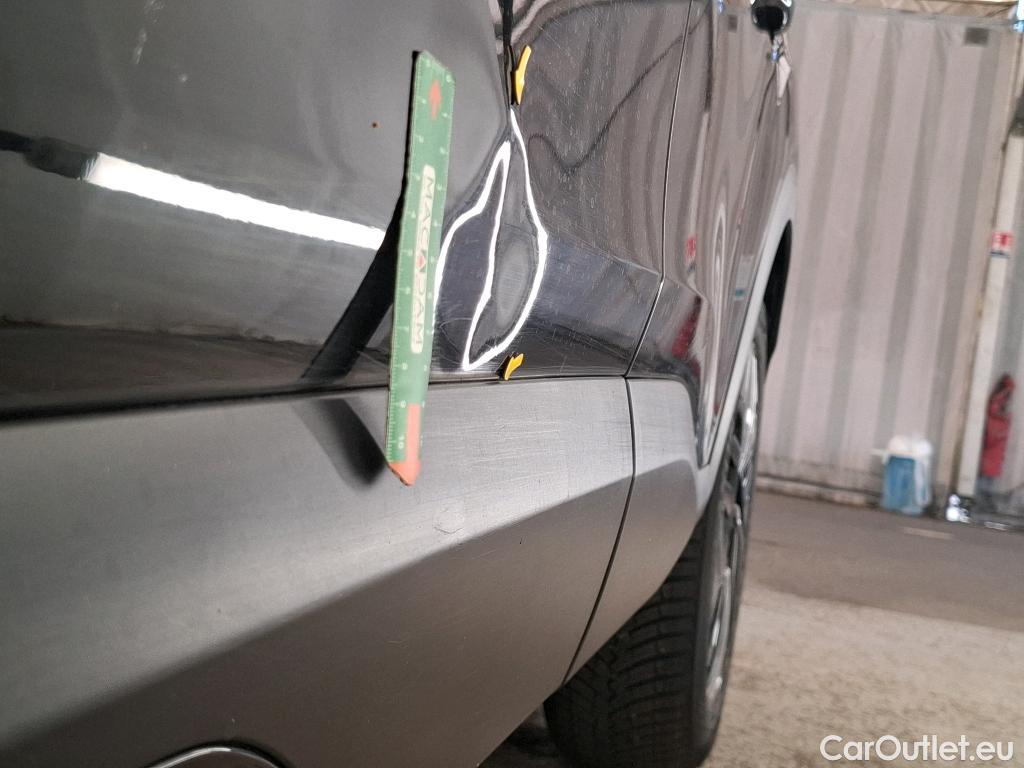  Citroen  C4 CITROEN  X / 2022 / 4P / Berline PureTech 130 S&S EAT8 Feel Pack #4
