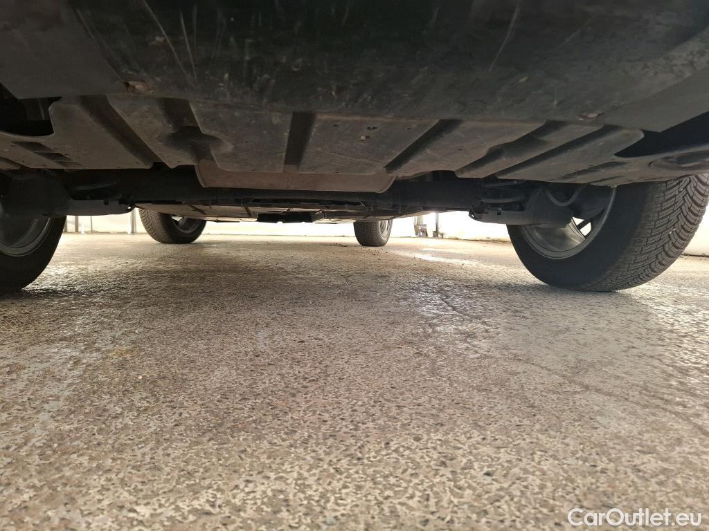  Citroen  C4 CITROEN  X / 2022 / 4P / Berline PureTech 130 S&S EAT8 Feel Pack #27