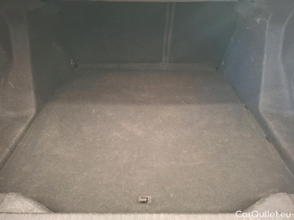  Citroen  C4 CITROEN  X / 2022 / 4P / Berline PureTech 130 S&S EAT8 Feel Pack #25