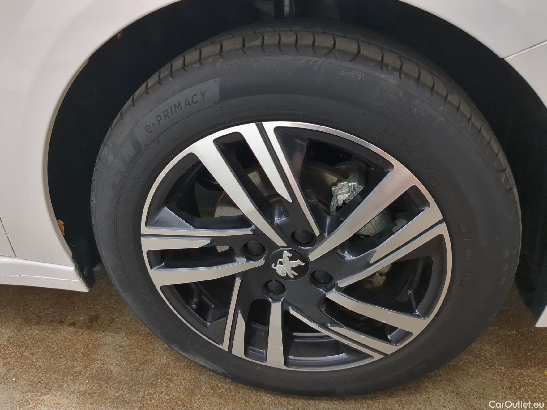  Peugeot  208  Style 1.2 PureTech 75CV BVM5 E6d #1