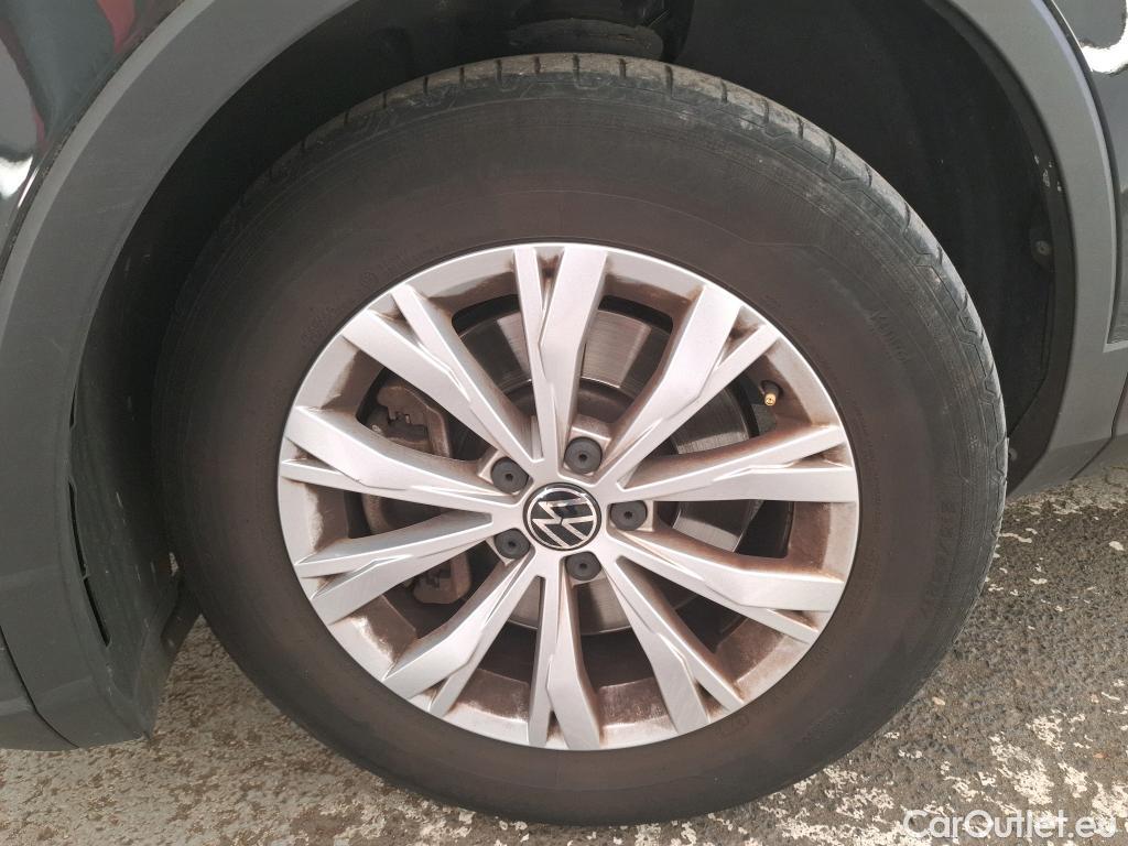 Volkswagen  Tiguan VOLKSWAGEN  / 2020 / 5P / SUV 1.4 eHybrid 245 DSG6 Life Business #14