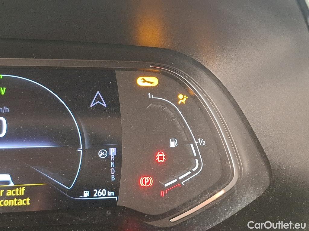  Renault  Clio RENAULT  / 2019 / 5P / Berline Business E-Tech hybride 140 -21N #27