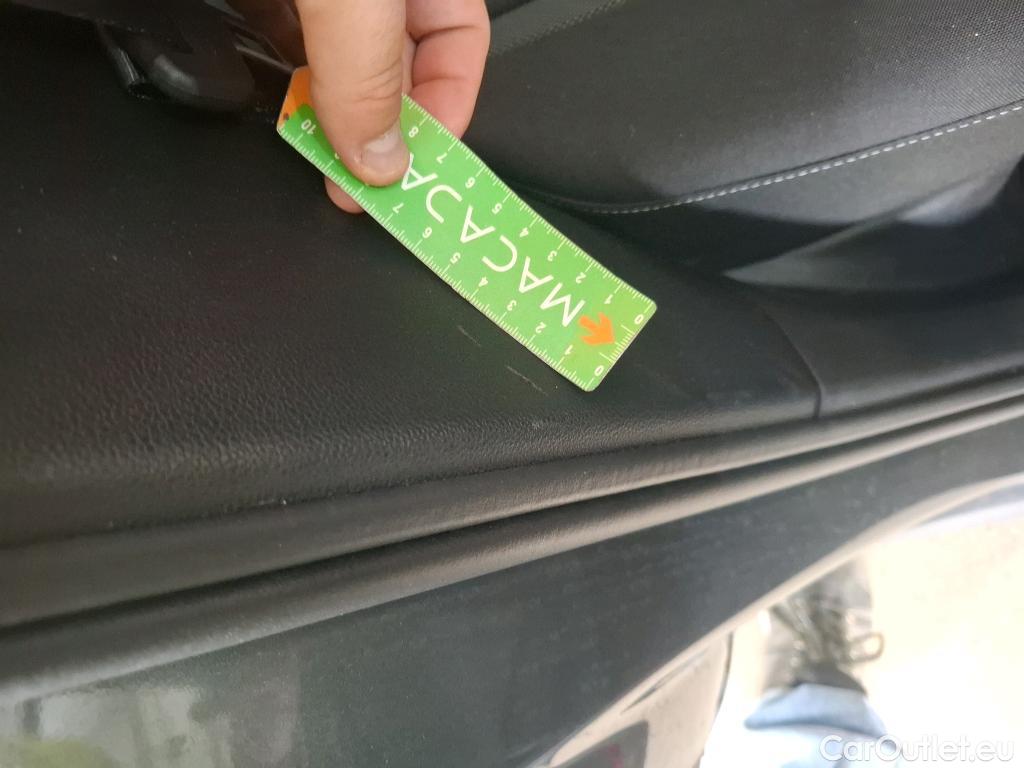  Volkswagen  T-ROC VOLKSWAGEN  / 2021 / 5P / SUV 2.0 TDI 150 LIFE BUSINESS DSG7 #42
