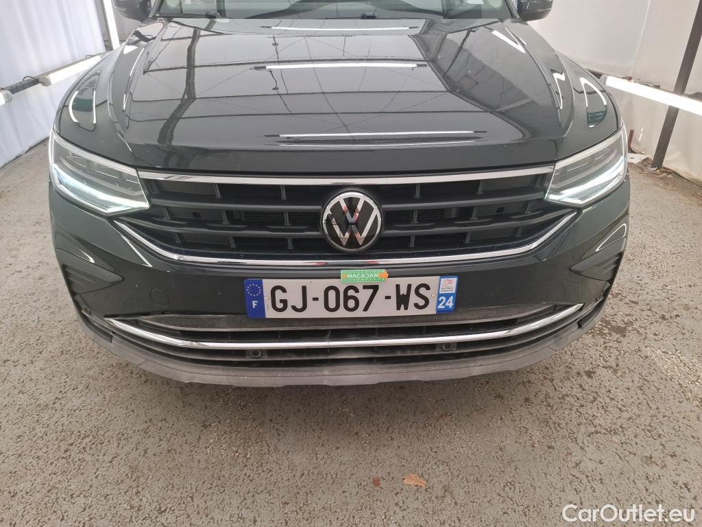  Volkswagen  Tiguan VOLKSWAGEN  / 2020 / 5P / SUV 1.4 eHybrid 245 DSG6 Life Business #9