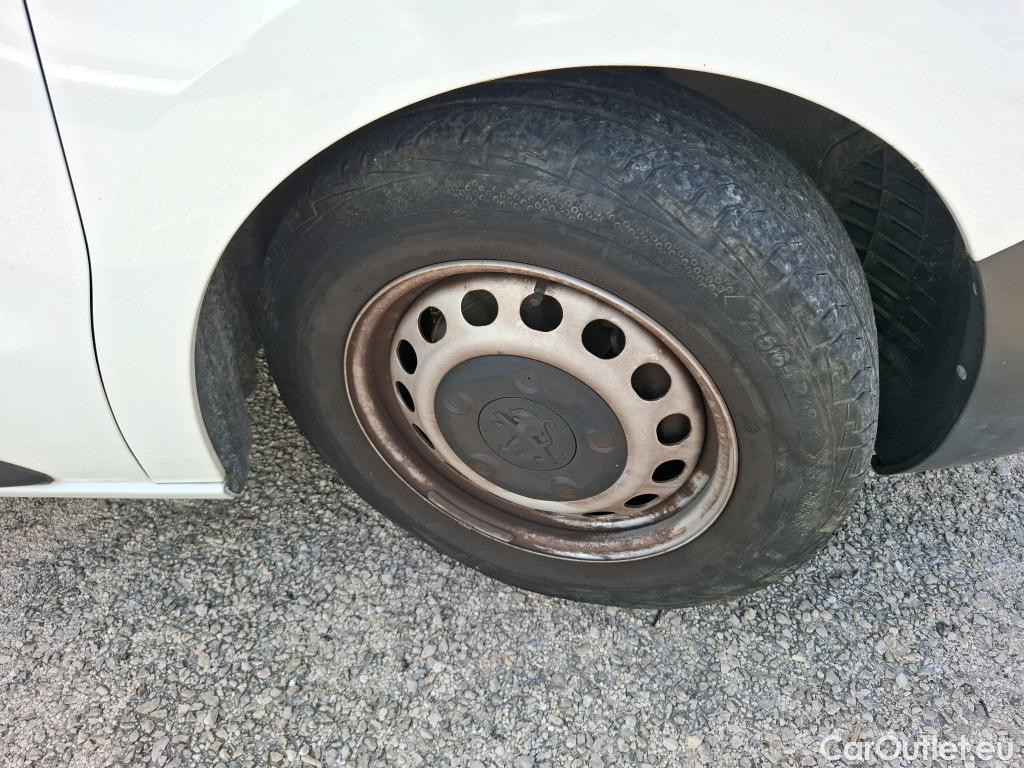  Peugeot  Expert  Kombi L2 1.5 HDi 120CV BVM6 E6d #12