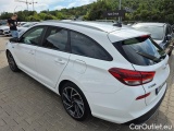 i30