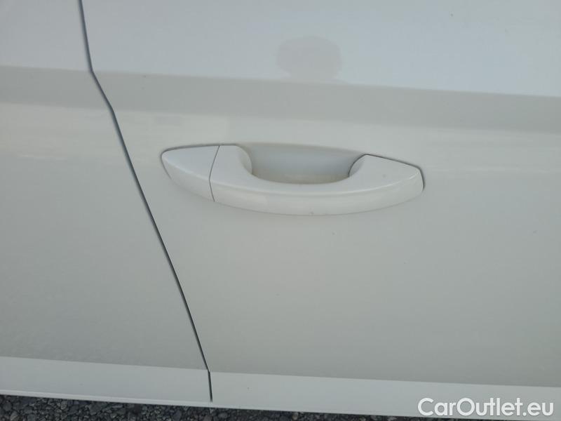  Skoda  Fabia  Combi (2015) Com.1.0TSI 70 Ambition 5d #13