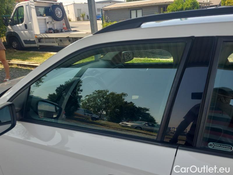  Skoda  Fabia  Combi (2015) Com.1.0TSI 70 Ambition 5d #22