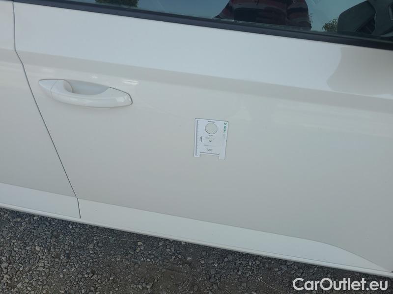  Skoda  Fabia  Combi (2015) Com.1.0TSI 70 Ambition 5d #12