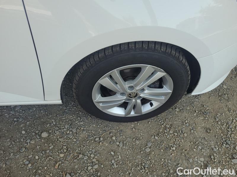 Skoda  Fabia  Combi (2015) Com.1.0TSI 70 Ambition 5d #15