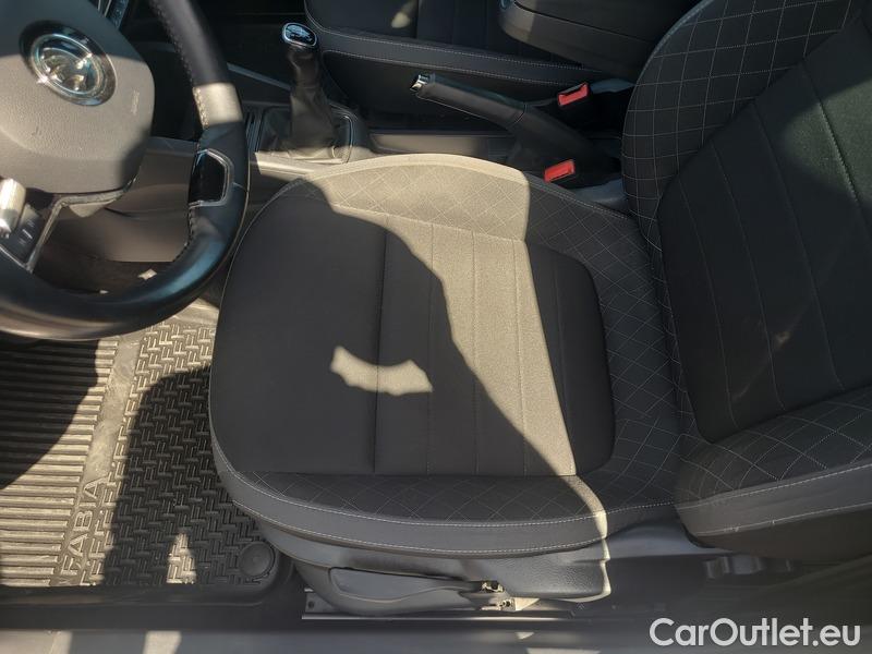  Skoda  Fabia  Combi (2015) Com.1.0TSI 70 Ambition 5d #6
